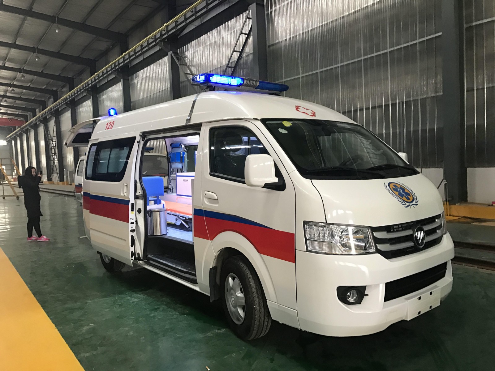 喜德县救护车转院
